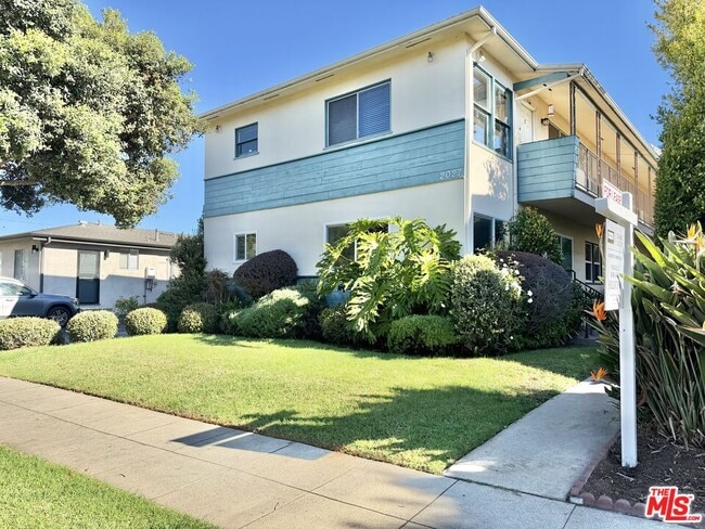 property at 2027 Euclid St