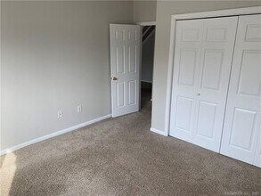 3250 Main St in Bridgeport, CT - Building Photo - Building Photo