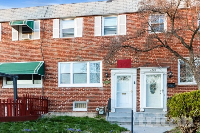 property at 1229 Tyler St