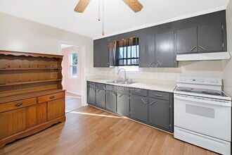 919 Laurel Rd in Petersburg, VA - Building Photo - Building Photo