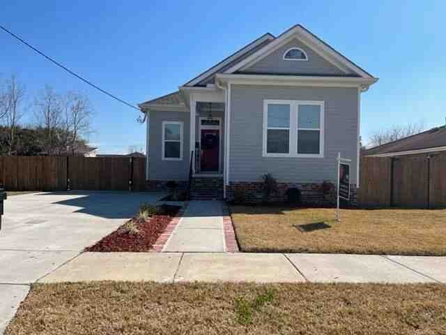 2201 Esteban St in Arabi, LA - Building Photo - Building Photo