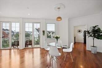 205 SHEARWATER Ct W in Jersey City, NJ - Building Photo - Building Photo