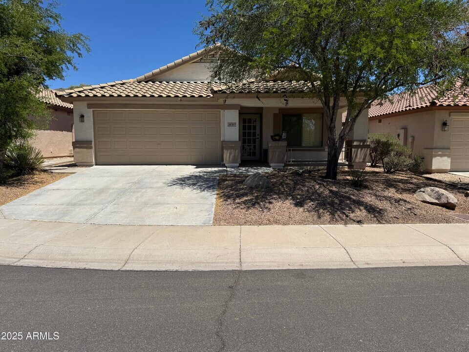 28707 N 21st Ln in Phoenix, AZ - Building Photo