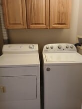 211 N Greenbriar Rd in Carterville, IL - Building Photo - Building Photo