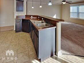 12 Bristol Dr in Cabot, AR - Foto de edificio - Building Photo