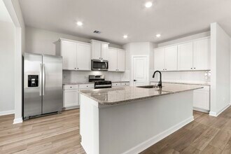 3106 Bolt Rope Dr in Santa Fe, TX - Building Photo - Building Photo