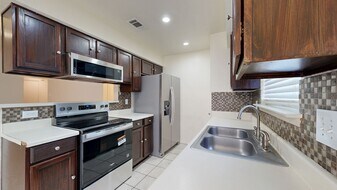 2608 Lazy Ridge Dr in Killeen, TX - Building Photo