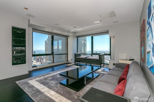 property at 333 Bush St