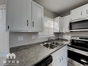 629 Bennett Dr in Alabaster, AL - Building Photo - Building Photo