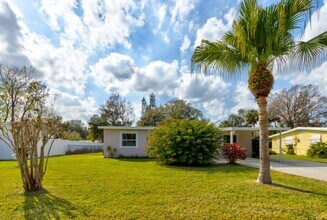 144 Ellison Ave in New Smyrna Beach, FL - Building Photo - Building Photo