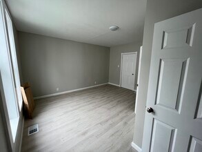 1506 E Oak St in New Albany, IN - Building Photo - Building Photo