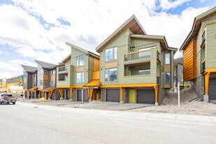 The Meadows in Canmore, AB - Building Photo
