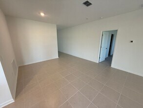 4745 Katrina Dr in Haines City, FL - Building Photo - Building Photo