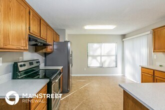 1467 Dallam Ave NW in Palm Bay, FL - Foto de edificio - Building Photo