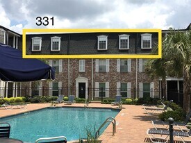 361 N Post Oak Ln in Houston, TX - Building Photo