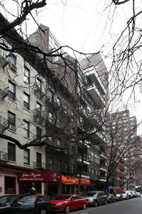 402-404 E 64th St in New York, NY - Foto de edificio - Building Photo