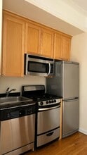 117 W 13th St in New York, NY - Building Photo - Building Photo