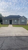 405 Dunmurry Pl in Warner Robins, GA - Building Photo