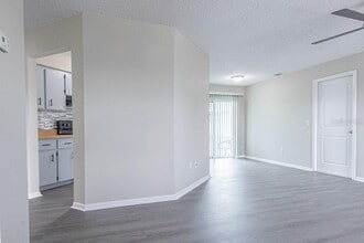 3100 Mandeville St in Deltona, FL - Building Photo - Building Photo
