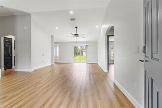 2799 Thomas Ln in North Port, FL - Building Photo - Building Photo