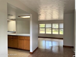 296 Woodland Dr in West Melbourne, FL - Building Photo - Building Photo