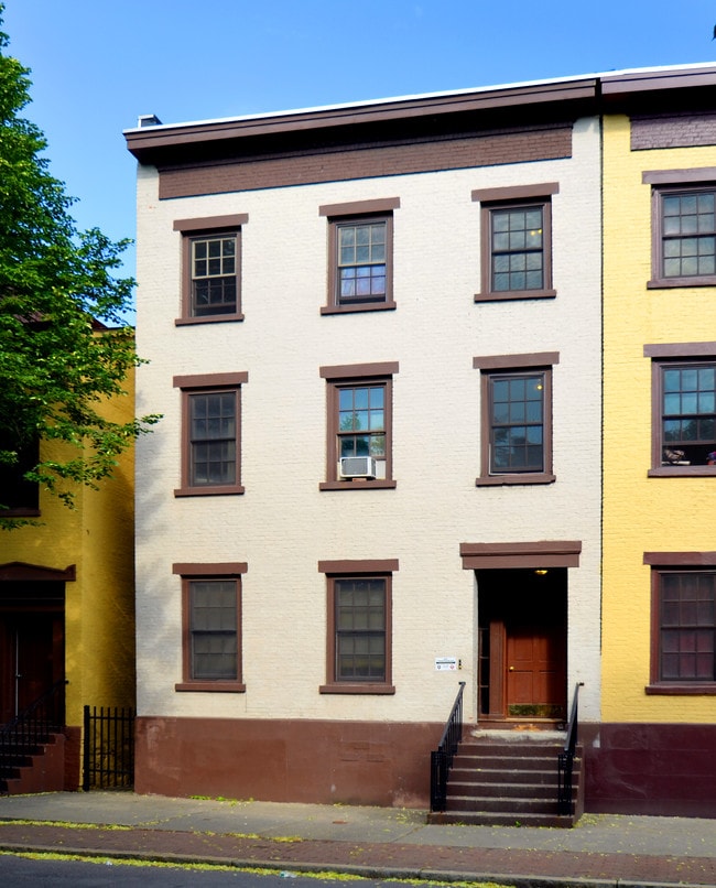 Historic Pastures Mansions in Albany, NY - Building Photo - Building Photo