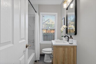 16221 Santa Rosa Dr in Detroit, MI - Building Photo - Building Photo