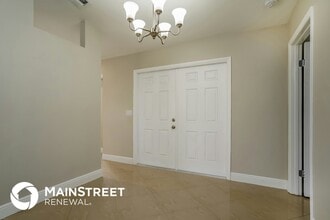 4005 12th St SW in Lehigh Acres, FL - Foto de edificio - Building Photo