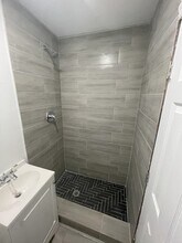 7540 NE 3rd Ct, Unit 7540 in Miami, FL - Foto de edificio - Building Photo