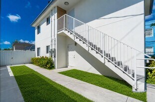 1180 NW 67th St in Miami, FL - Building Photo