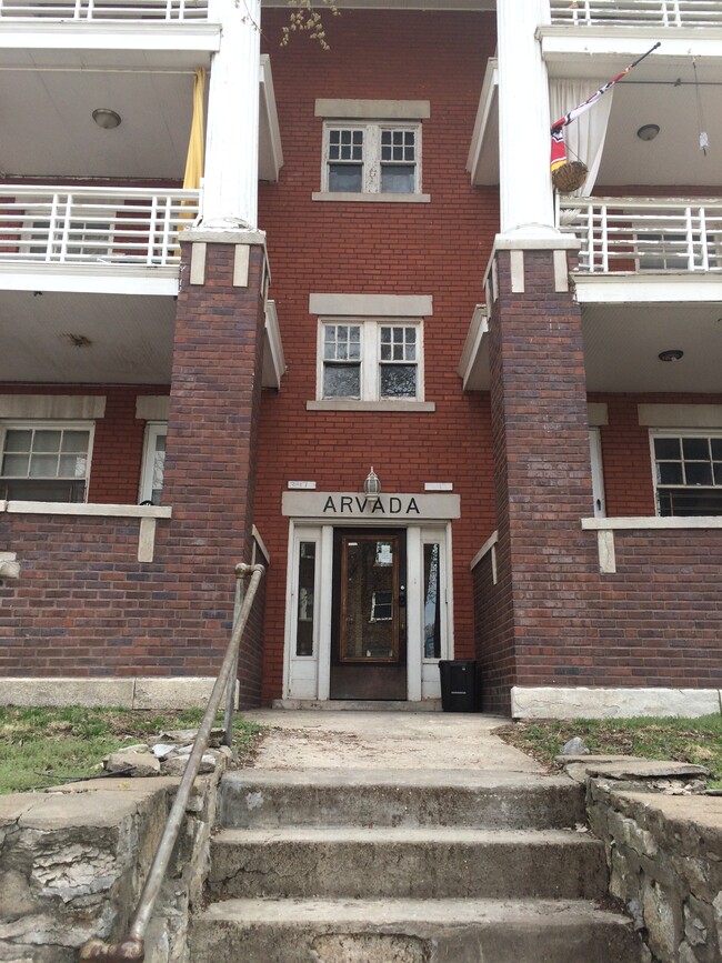 3817 Central St, Unit 3N in Kansas City, MO - Building Photo - Building Photo