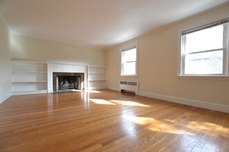 94 Undine Rd, Unit 2 in Boston, MA - Building Photo - Building Photo