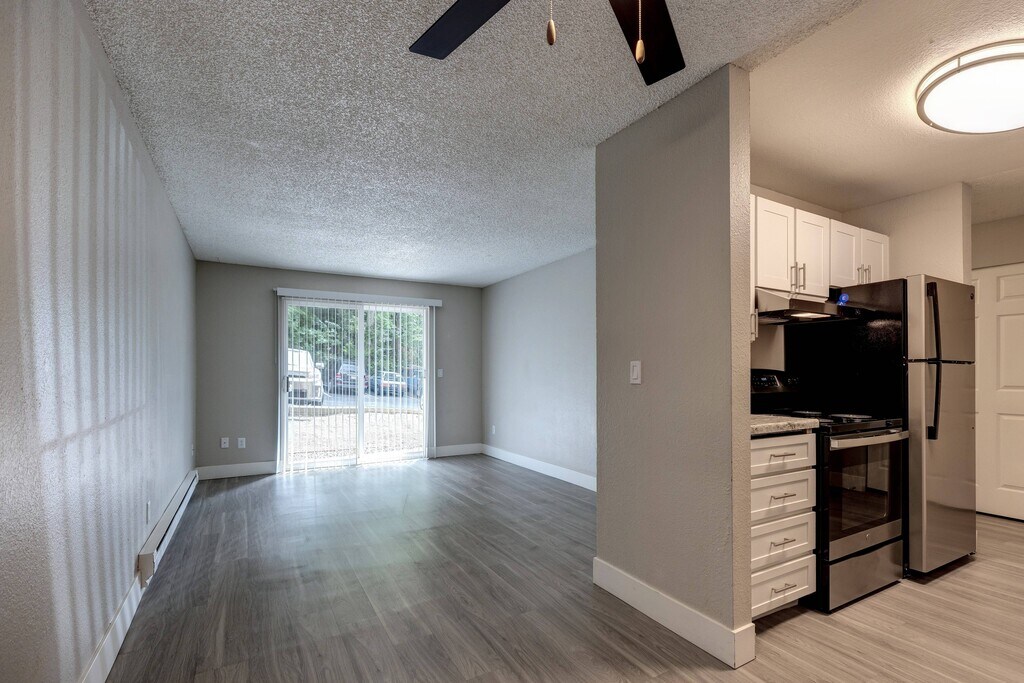 Avana at South Station Apartments in Tukwila, WA