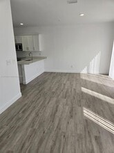 4221 Gulfstream Rd in Lake Worth Beach, FL - Building Photo - Building Photo