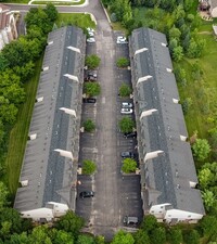 Ridge Valley Townhomes in Milford, MI - Foto de edificio - Building Photo