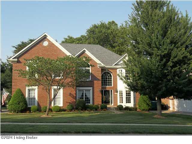 11101 Oakhurst Rd in Louisville, KY - Building Photo