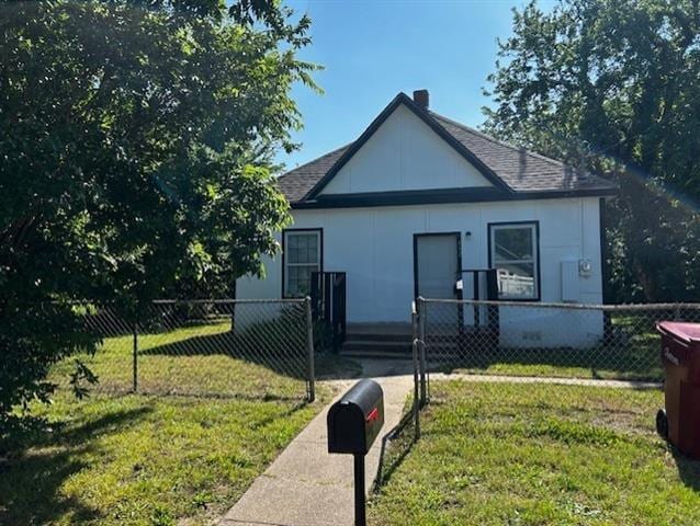 property at 812 N Maxey St