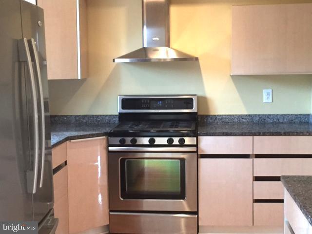 14886 Lambeth Square in Centreville, VA - Foto de edificio - Building Photo