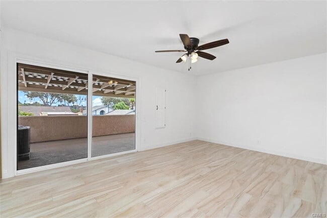 property at 26451 Vía Juanita