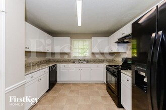2076 Moon Dr SW in Conyers, GA - Building Photo - Building Photo
