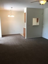 1932 E Lindsey St, Unit 207 in Norman, OK - Building Photo - Building Photo