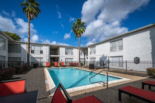 Ridley Apartments in Houston, TX - Building Photo