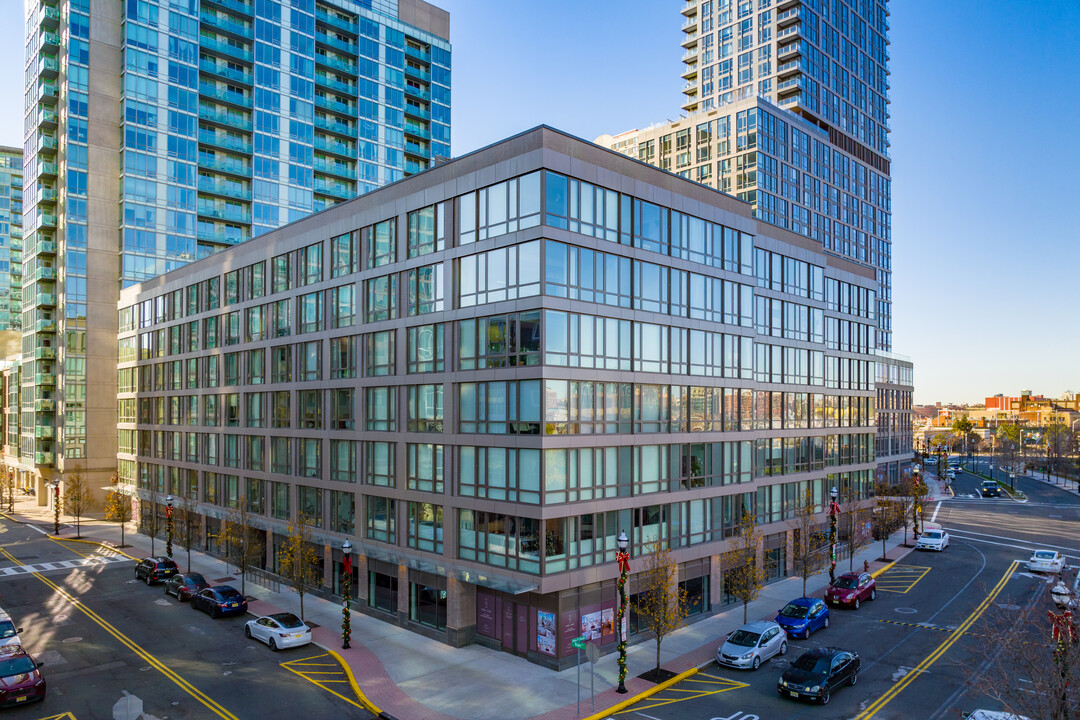 Shore House in Jersey City, NJ - Building Photo