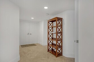 5200 N Ocean Dr in Riviera Beach, FL - Building Photo - Building Photo