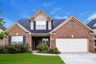 978 Reddy Farm Ln in Grayson, GA - Building Photo