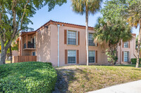 Cypress Village Condos in Miami Lakes, FL - Building Photo - Building Photo