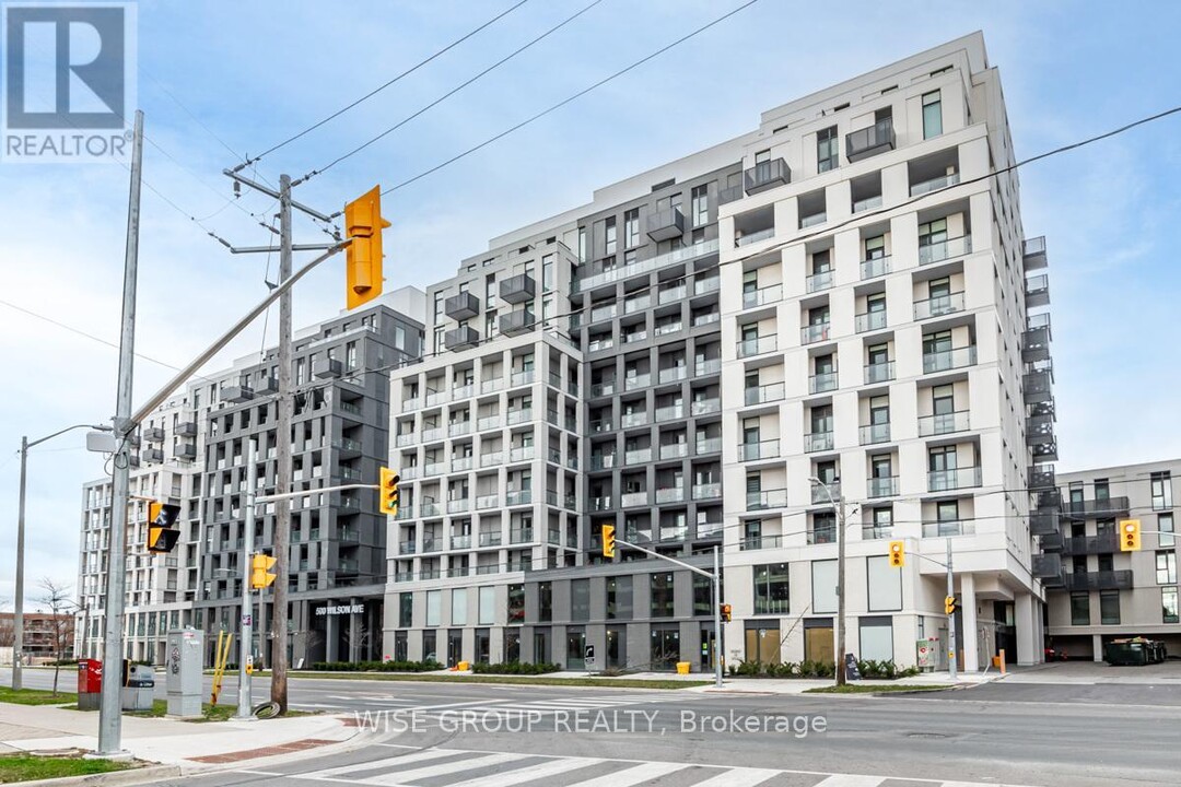 500-500 Wilson Ave in Toronto, ON - Building Photo