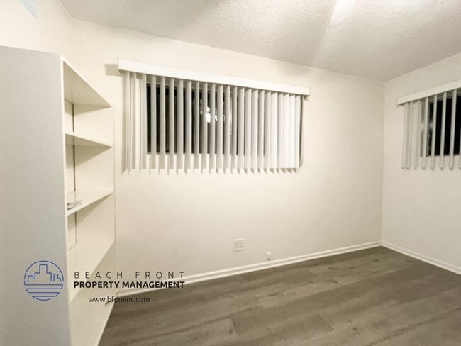 2521 Mathews Ave in Redondo Beach, CA - Foto de edificio - Building Photo