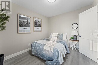 1530 ALBERT in Windsor, ON - Building Photo - Building Photo