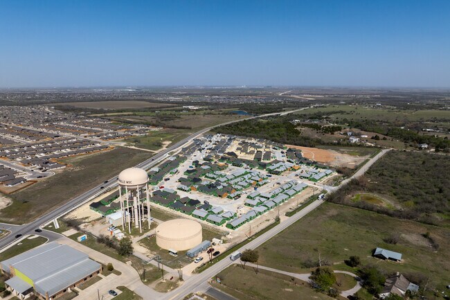 Village at Hutto Station in Hutto, TX - Building Photo - Building Photo
